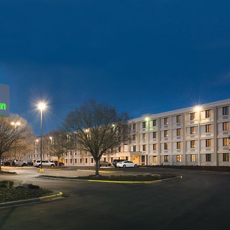Отель Doubletree By Hilton Charlotte Airport Экстерьер фото