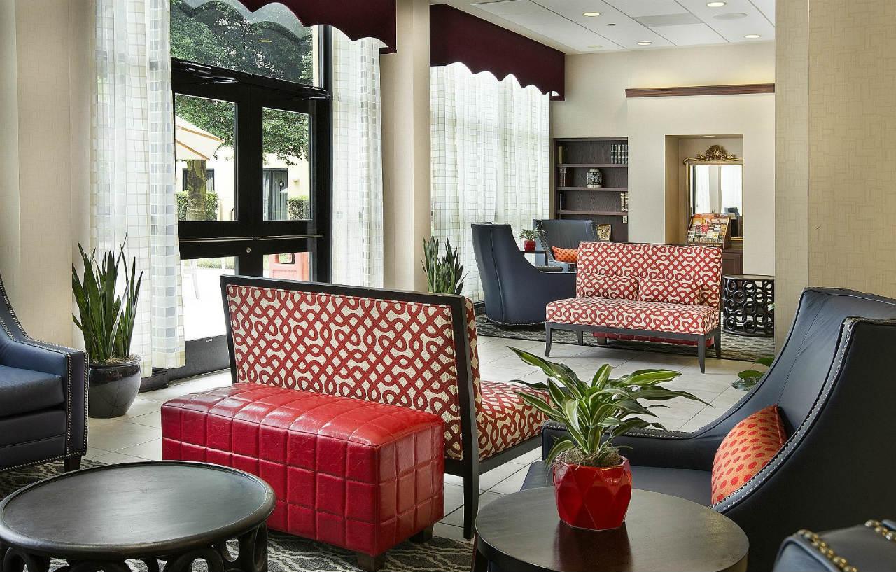 Отель Doubletree By Hilton Charlotte Airport Экстерьер фото