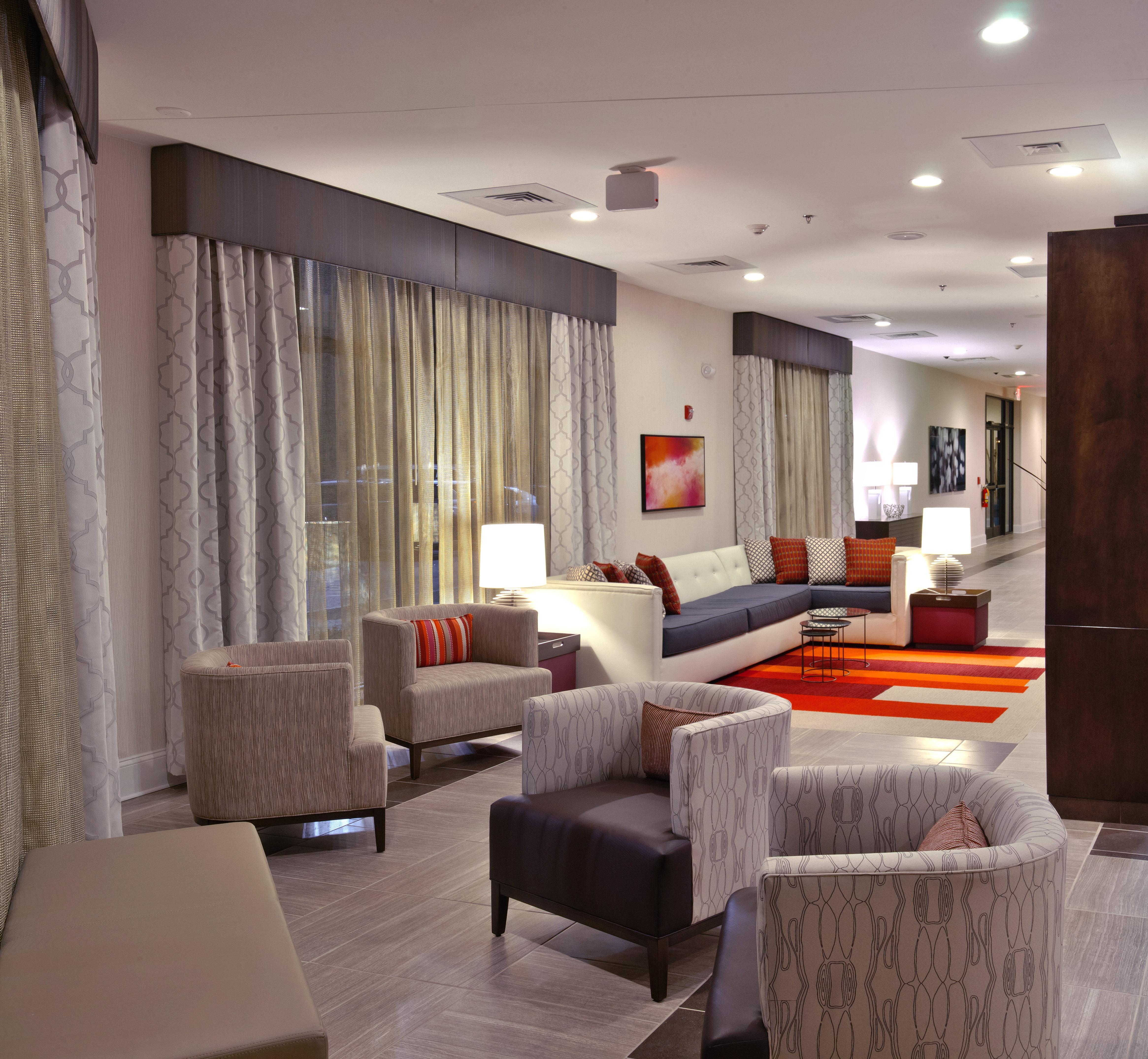 Отель Doubletree By Hilton Charlotte Airport Экстерьер фото